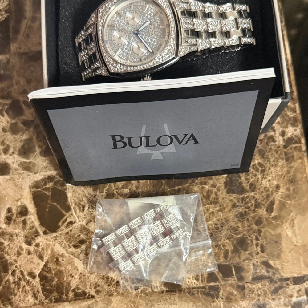 Elegant Silver and Blue Men's Watch